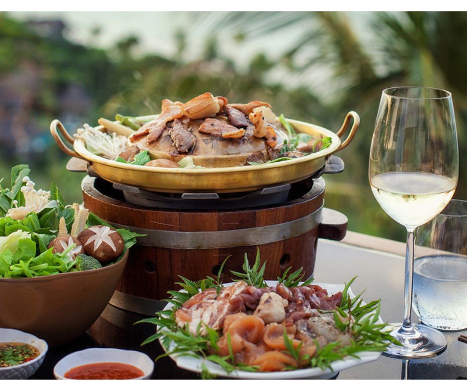 Rooftop Pool Bar @Hotel Royal Bangkok Mookrata Set With 1 Bottle of Wine for 2 People 