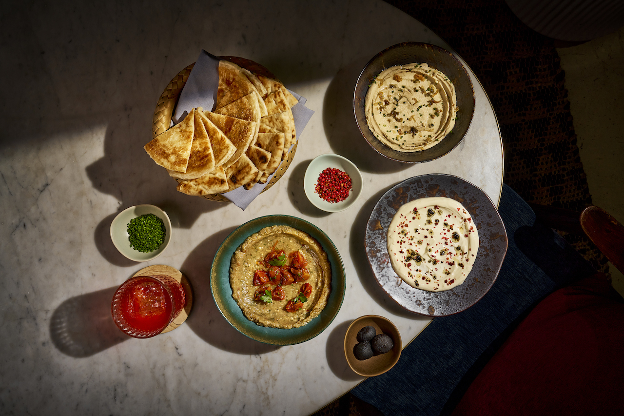 Fat Prince Dinner Set for 4 People 