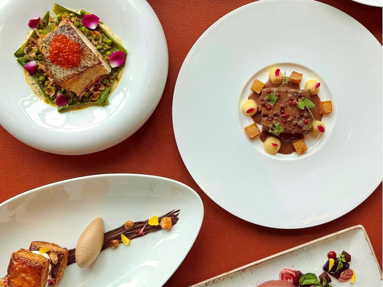 La Brasserie At The Fullerton Bay Hotel Singapore Weekday Lunch Set for 2 People