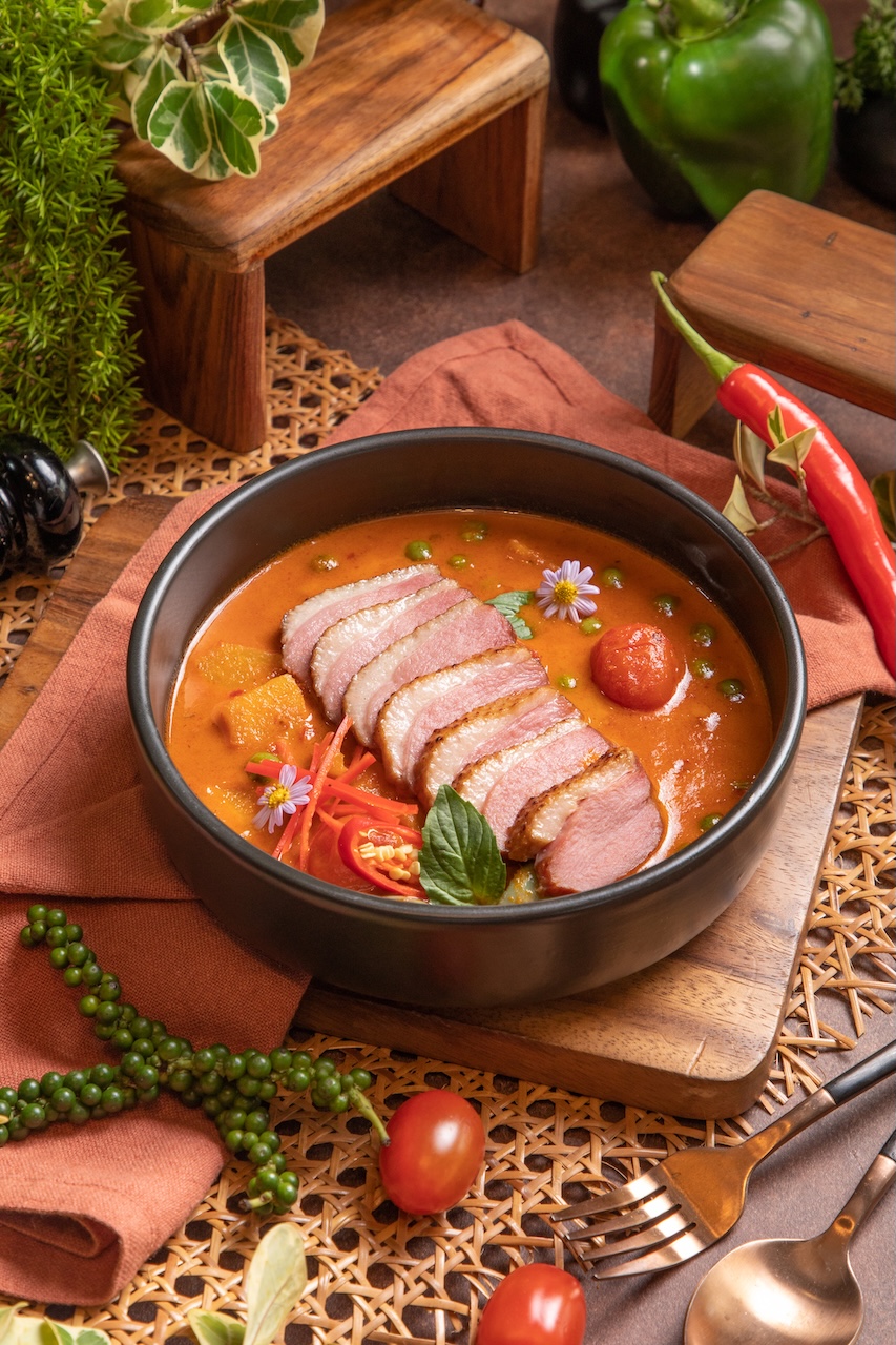 Ogas Thai Cuisine (Samut Sakhon) Sharing Set for 3 People