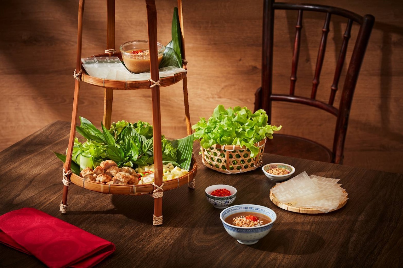 Krua Muang Ve Lao Yuan at Robinson Lifestyle Srisamarn Sharing Set for 3 People