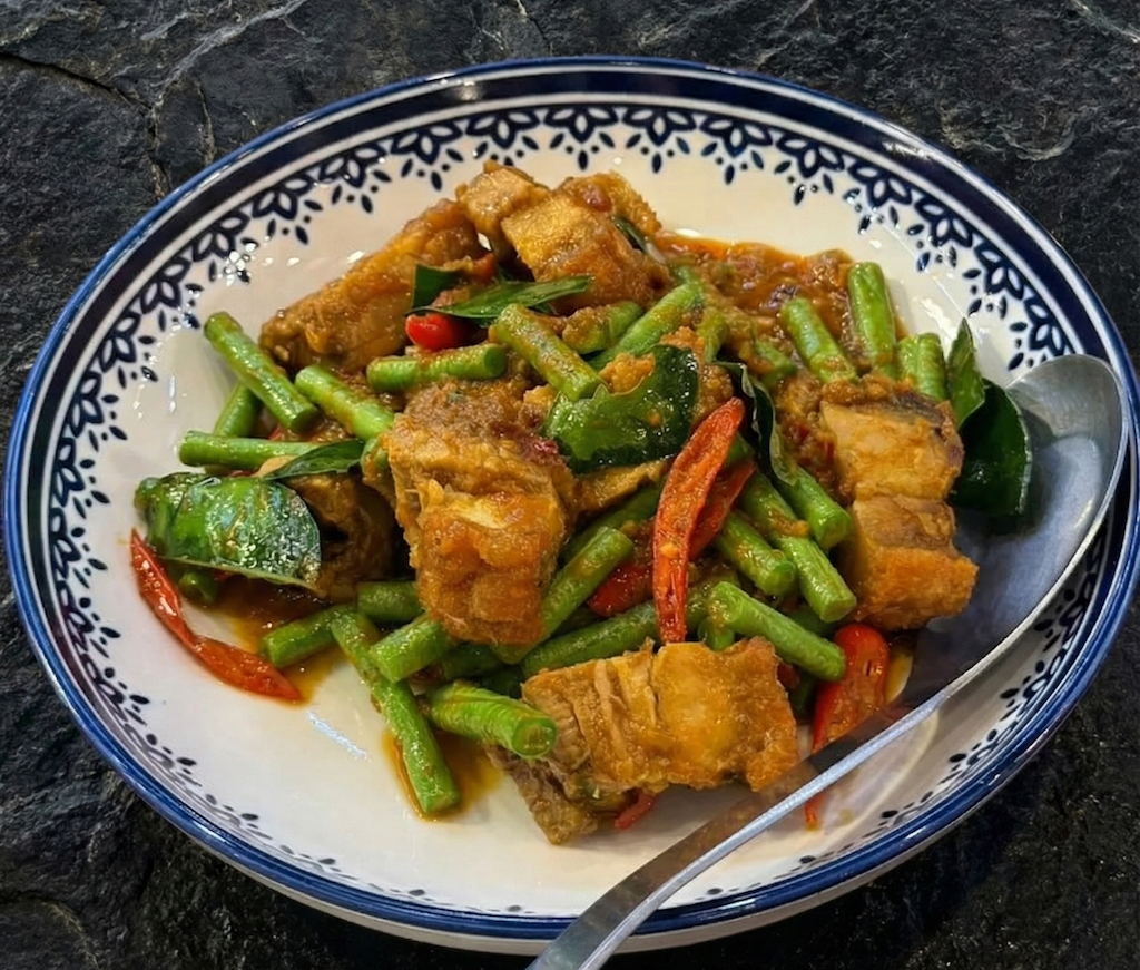 KruaKunJane Ramintra Km.2 Sharing Set for 2 People