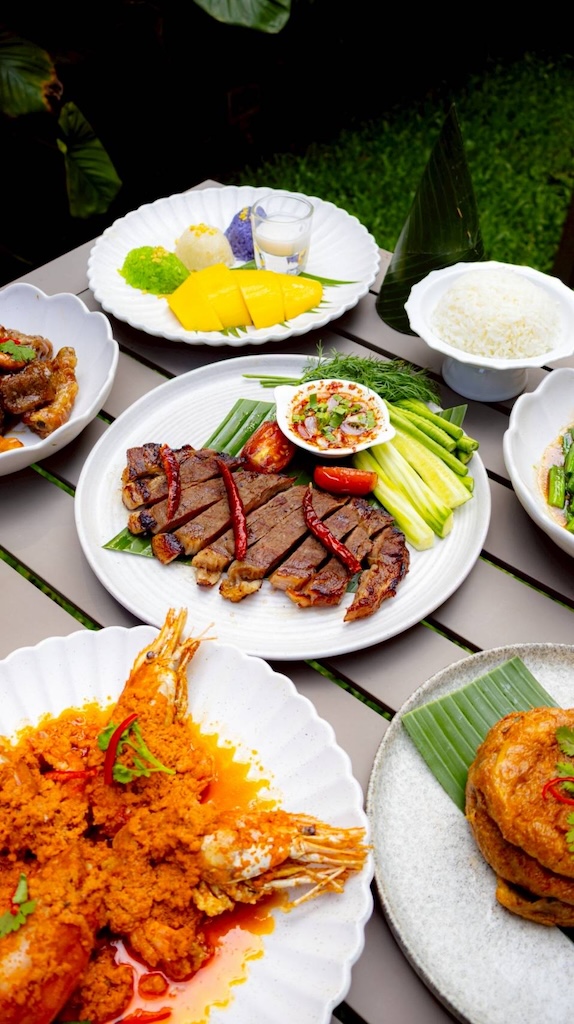 Supatra River House Sharing Set for 4 People