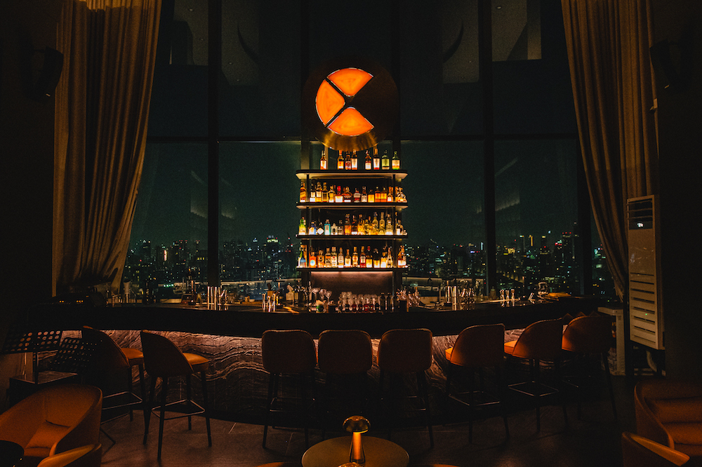 ซีเอโล สกาย บาร์ แอนด์ เรสเตอรองท์ รูฟท็อป Aurora with 1,500 F&B Credits 