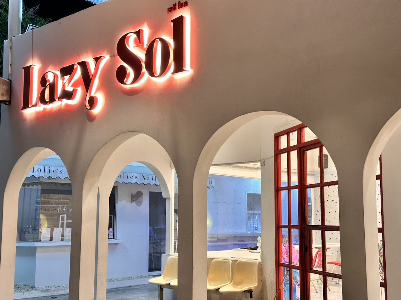 Lazy Sol Sip & Dine for 2 People