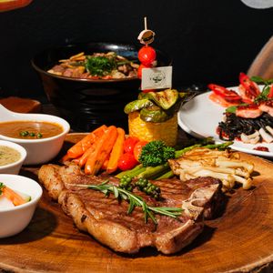 Steak 700 Rais (Sattahip)  Exclusive Set for 4 People