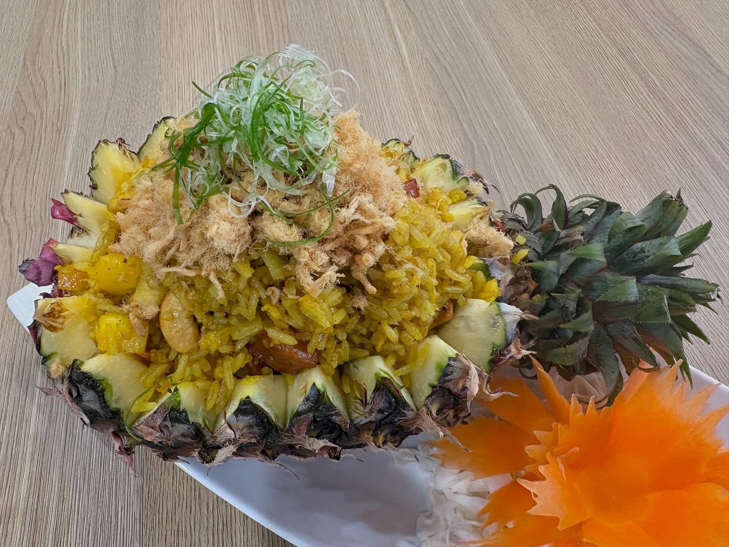 Yellow Spoon Thai Cuisine  Sharing Set for 4 People 