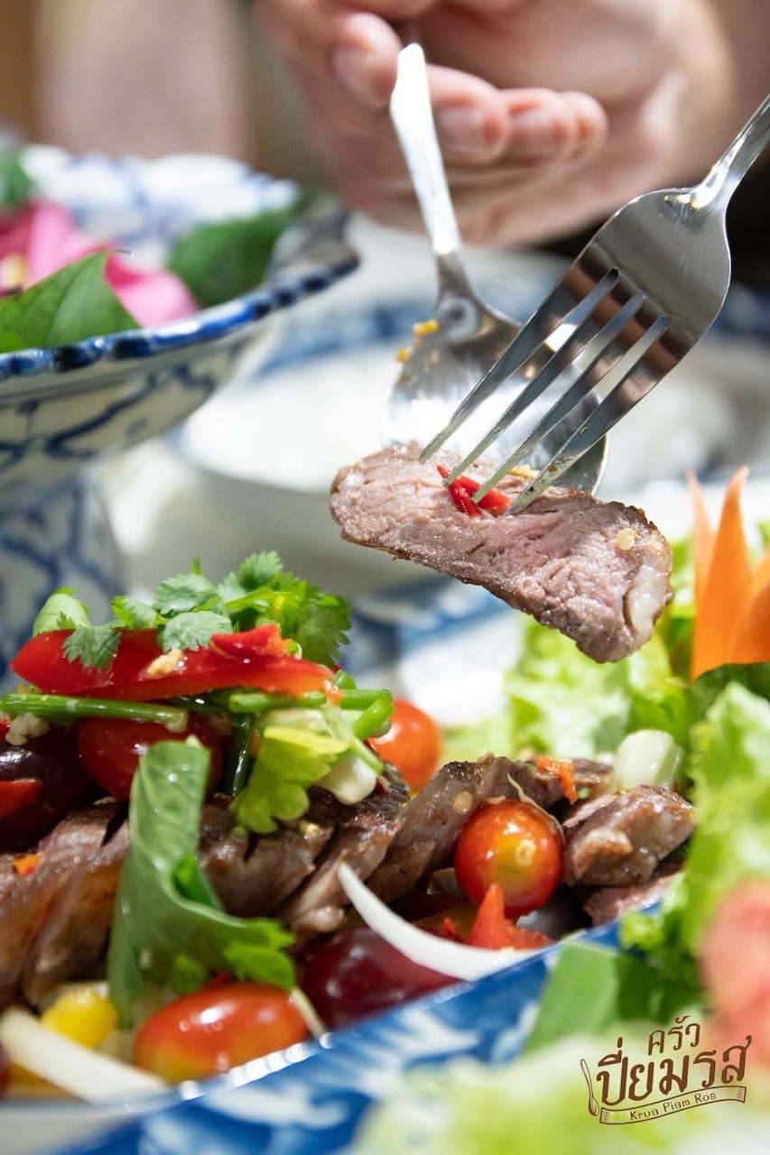 Krua Piam Ros Sharing Set for 4 People