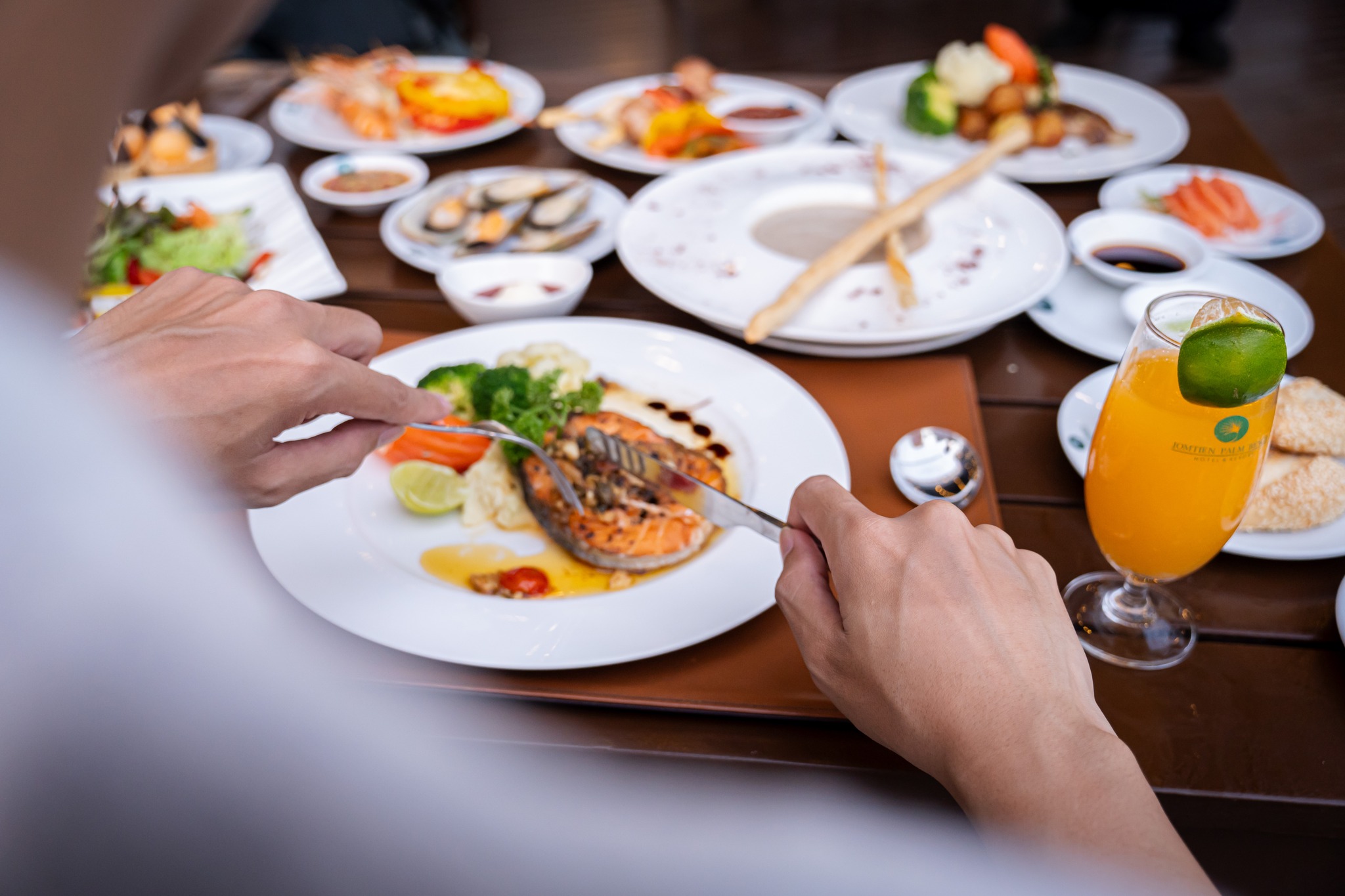 Palm Terrace Restaurant @Jomtien Palm Beach Hotel & Resort (Pattaya) Sharing Set for 3 People