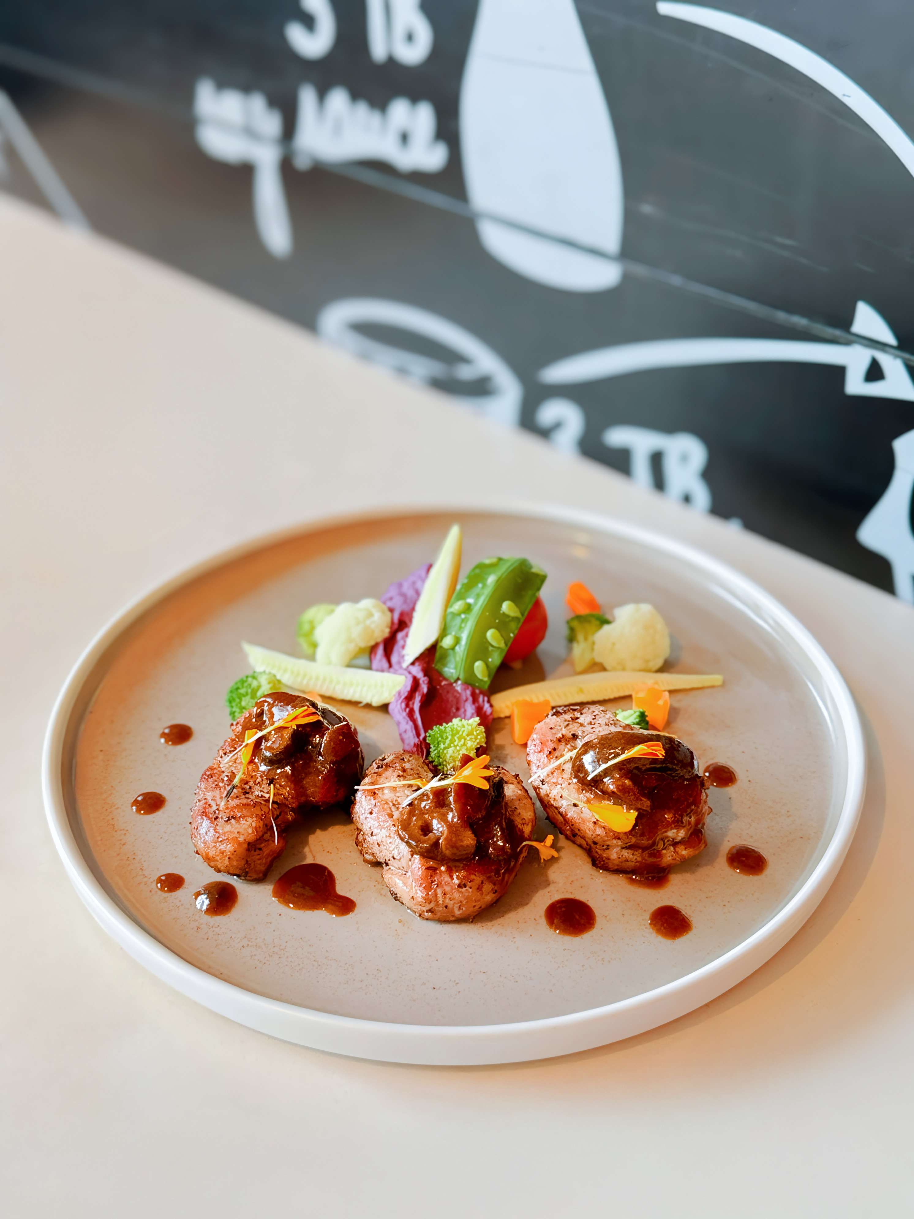 Walk Rooftop Bar at Centara Watergate Pavilion Hotel Bangkok Sharing Set for 3 People