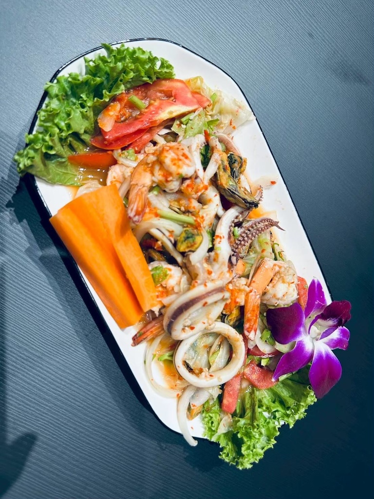 LevelUP Bangyai Sharing Set for 3 People