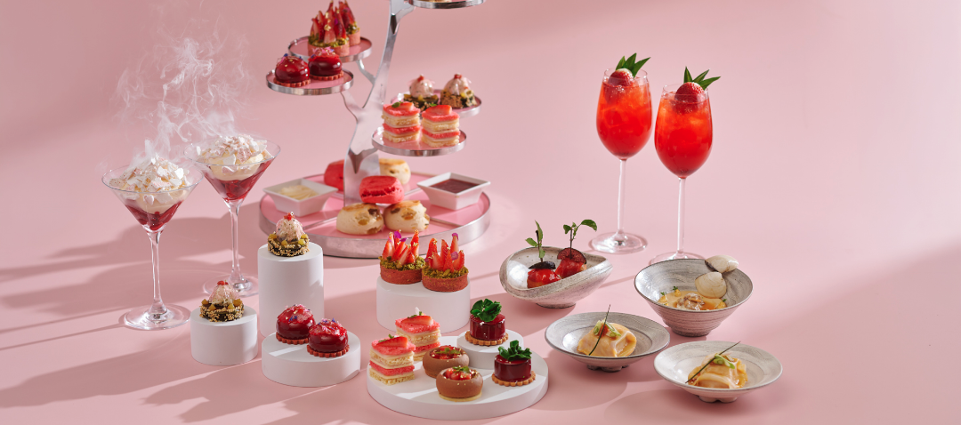 Lobby Lounge & The Terrace At Conrad Singapore Marina Bay Strawberry Afternoon Tea (Mon-Fri) - 3 tier stand