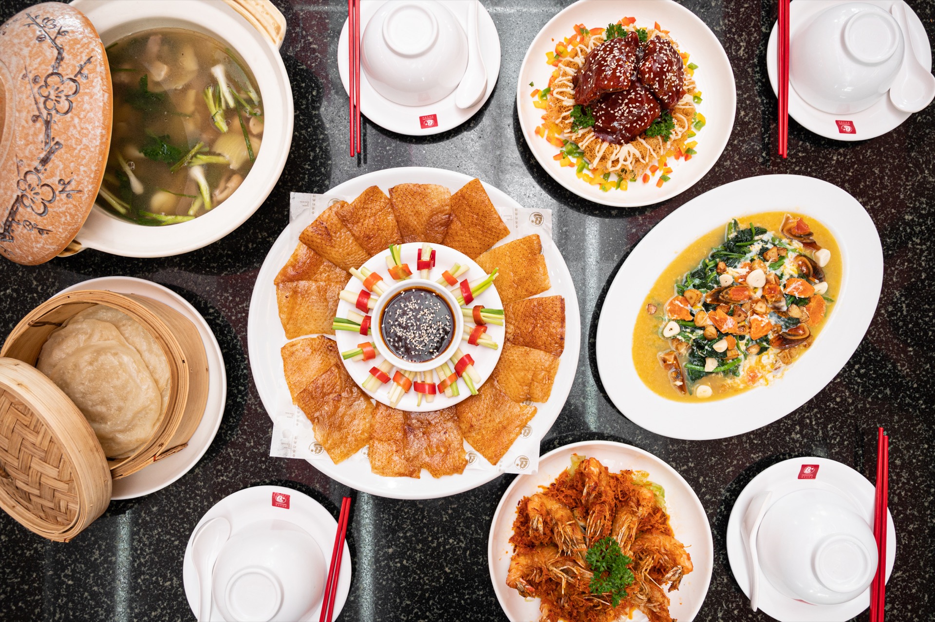 ฮองมิน เซ็นทรัลปิ่นเกล้า Sharing Set For 3-4 Person : Choose 9 Dishes