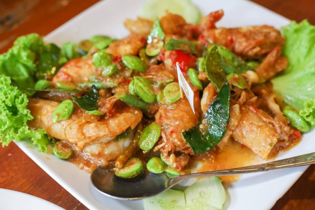 ร้านอาหารคุ้นลิ้น (ระนอง) Sharing Set for 2 Persons