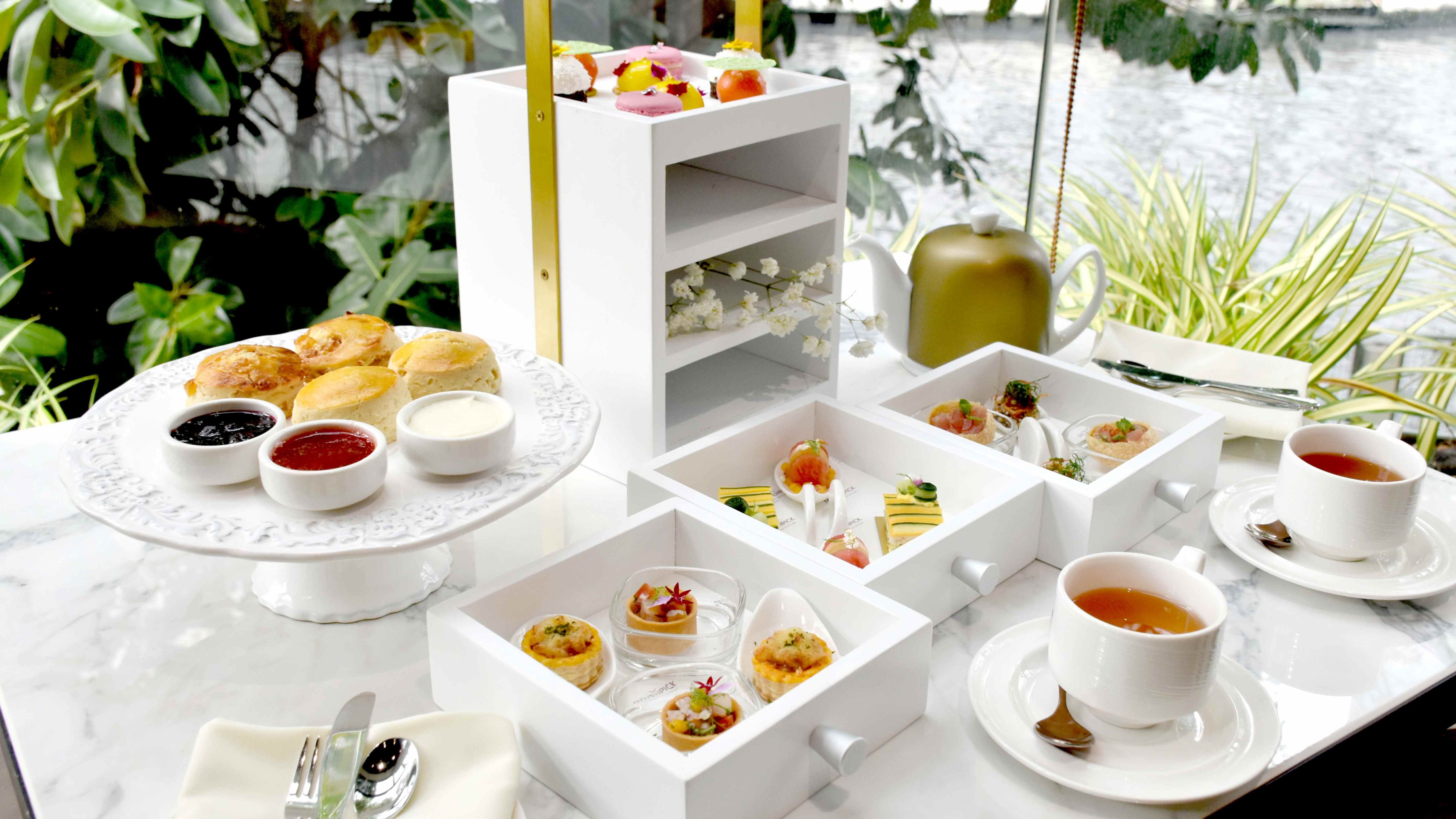Bittersweet Mövenpick BDMS Wellness Resort Flavours of Siam Afternoon Tea + Signature Cocktail 2 Drink
