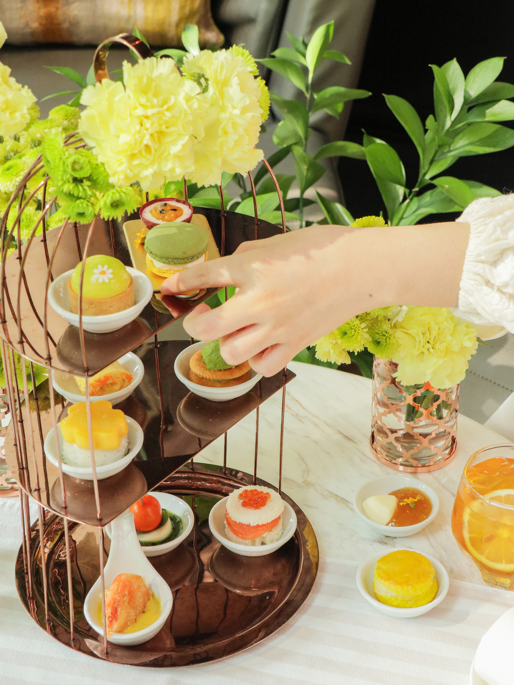 เดอะ ล้อบบี้ เลาจน์ ไฮแอทรีเจนซี่กรุงเทพสุขุมวิท Daylight Delight Garden Lounge Afternoon Tea 🌻 🍰 ☕ (1 Person)