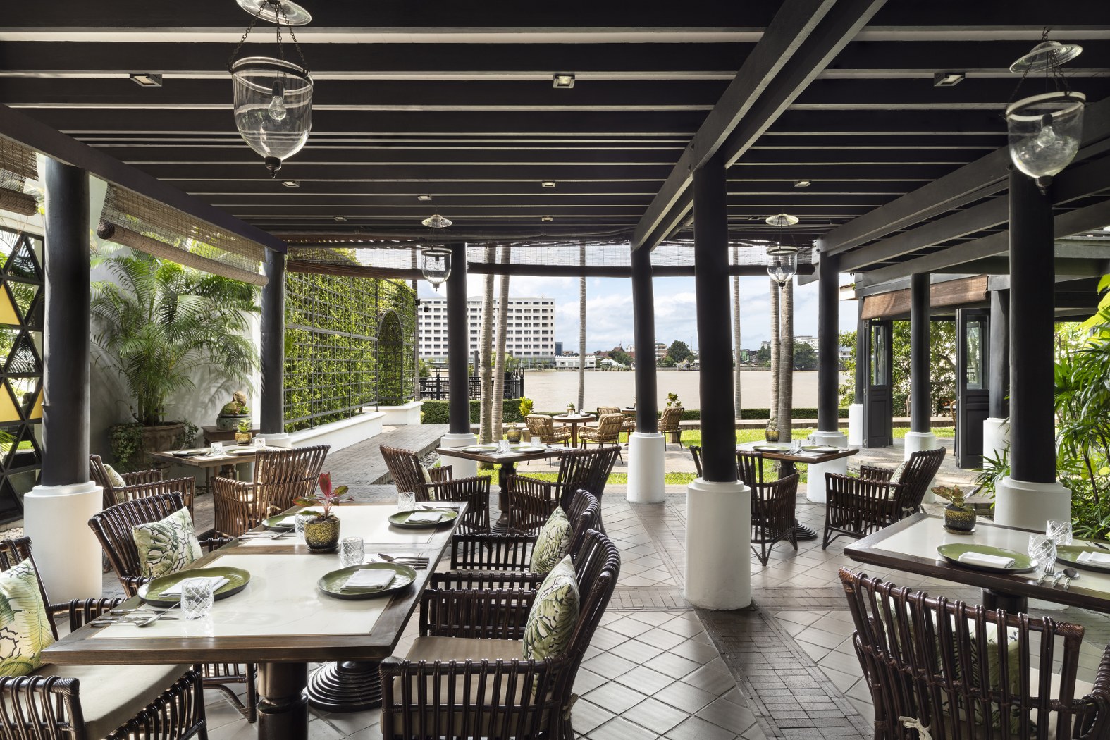 Chon Thai at The Siam Hotel Chef's Tasting 4 Course