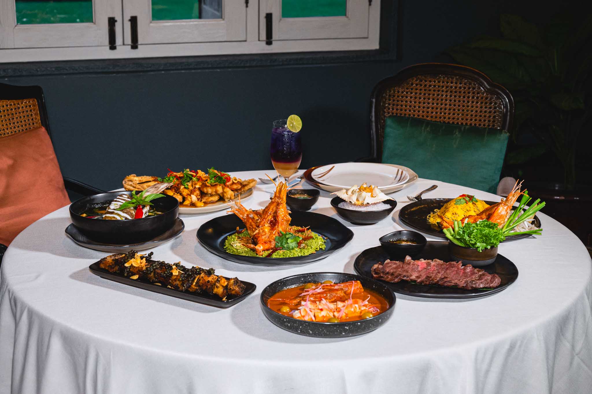 Benjarong Bangkok at Baan Dusit Thani Premium Sharing Set for 4 People