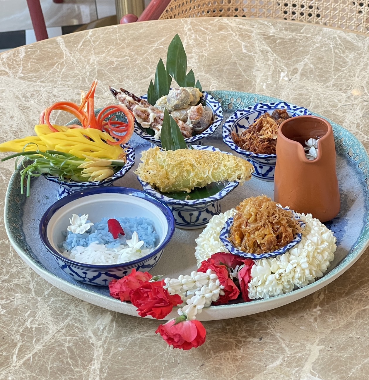 Akanee Bangkok Easy Set for 2 Persons