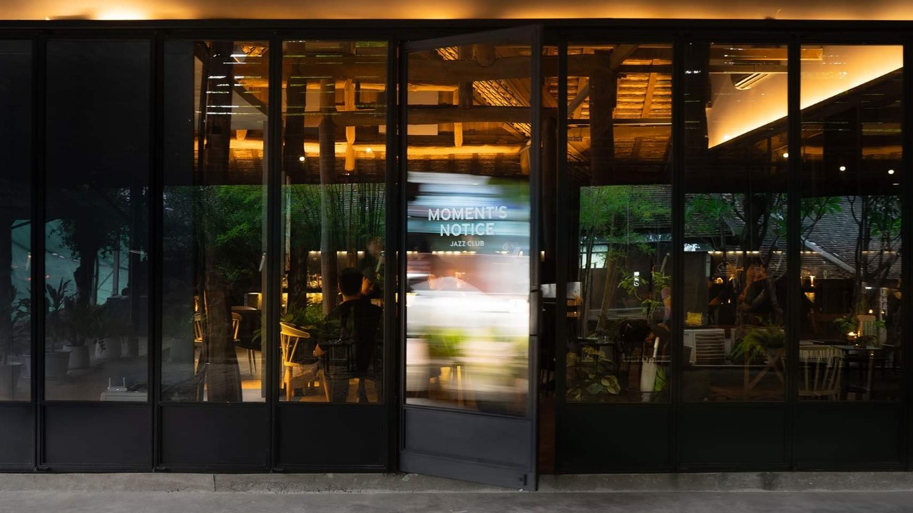โมเมนท์โนทิซ แจ๊สคลับ (เชียงใหม่) Sip & Dine for 2 People