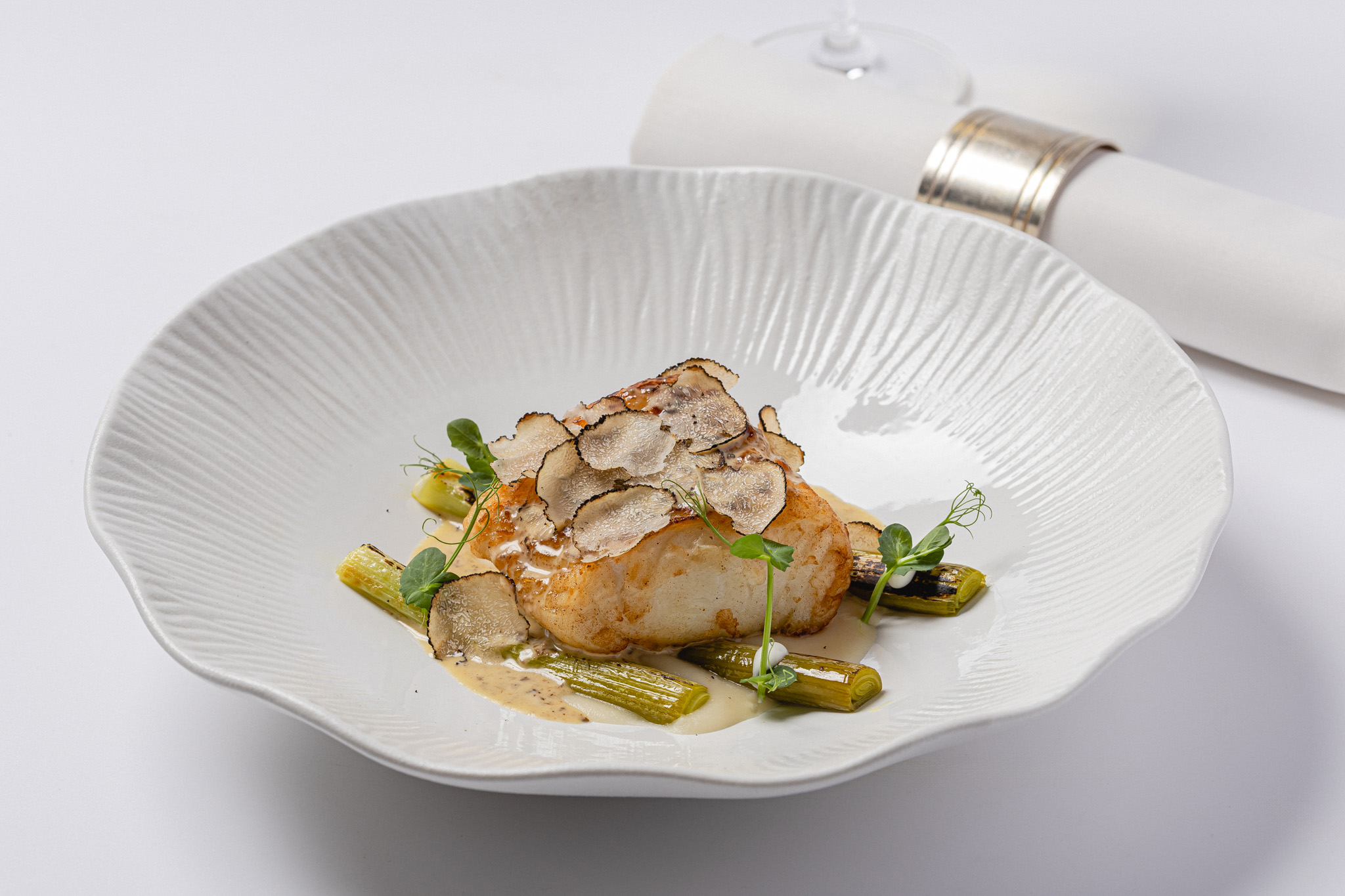 เรดสกาย เรสเตอรองท์ ชั้น 55 Sharing Set C (Main + Dessert + Wine)