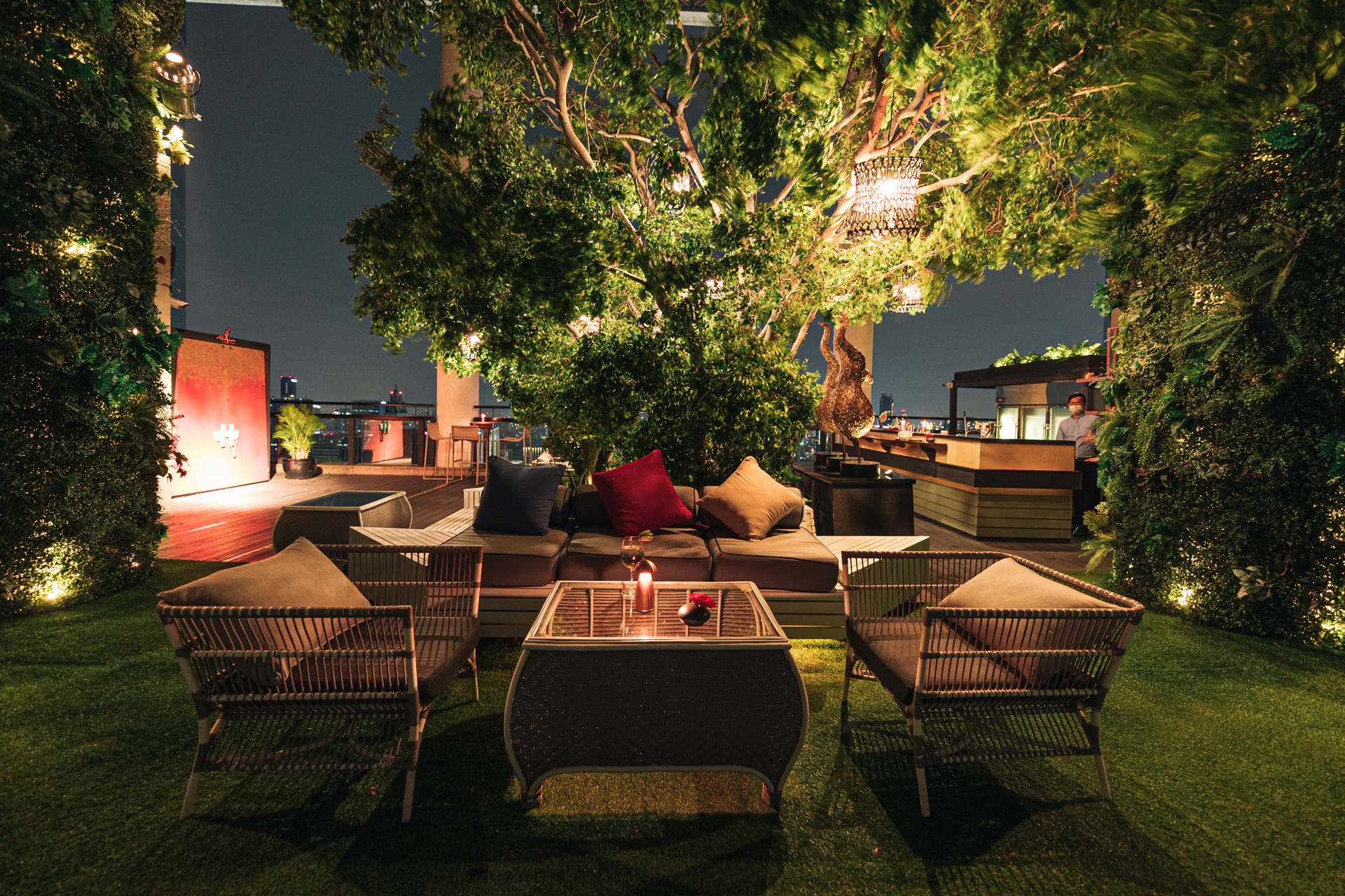 Saffron Sky Garden Rooftop Banyan Tree Bangkok Romantic Dinner w/ 1 Bottle of Wine (Book 2 days in advance)