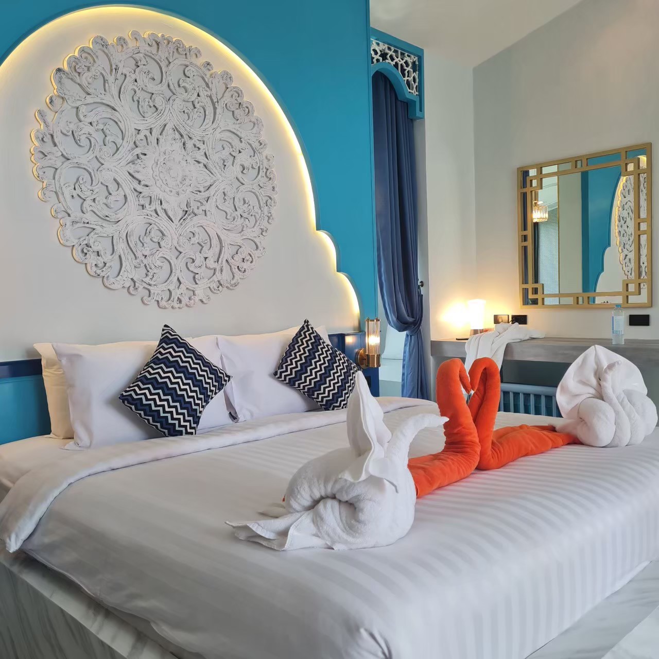 เดอะ คีรีวิลล่า รีสอร์ท สเตเคชั่น (ภูเก็ต) 1 Night at The Kiri Villas Resort Kingroom Redpool With F&B Credits (1 day booking in advance)