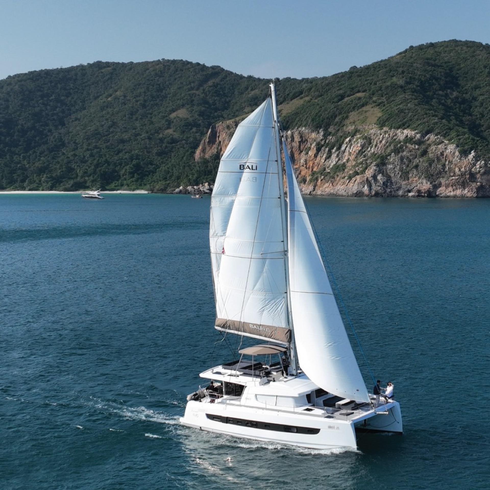 Flow Yacht Club BALI 4.6 CATAMARANS for 30 People