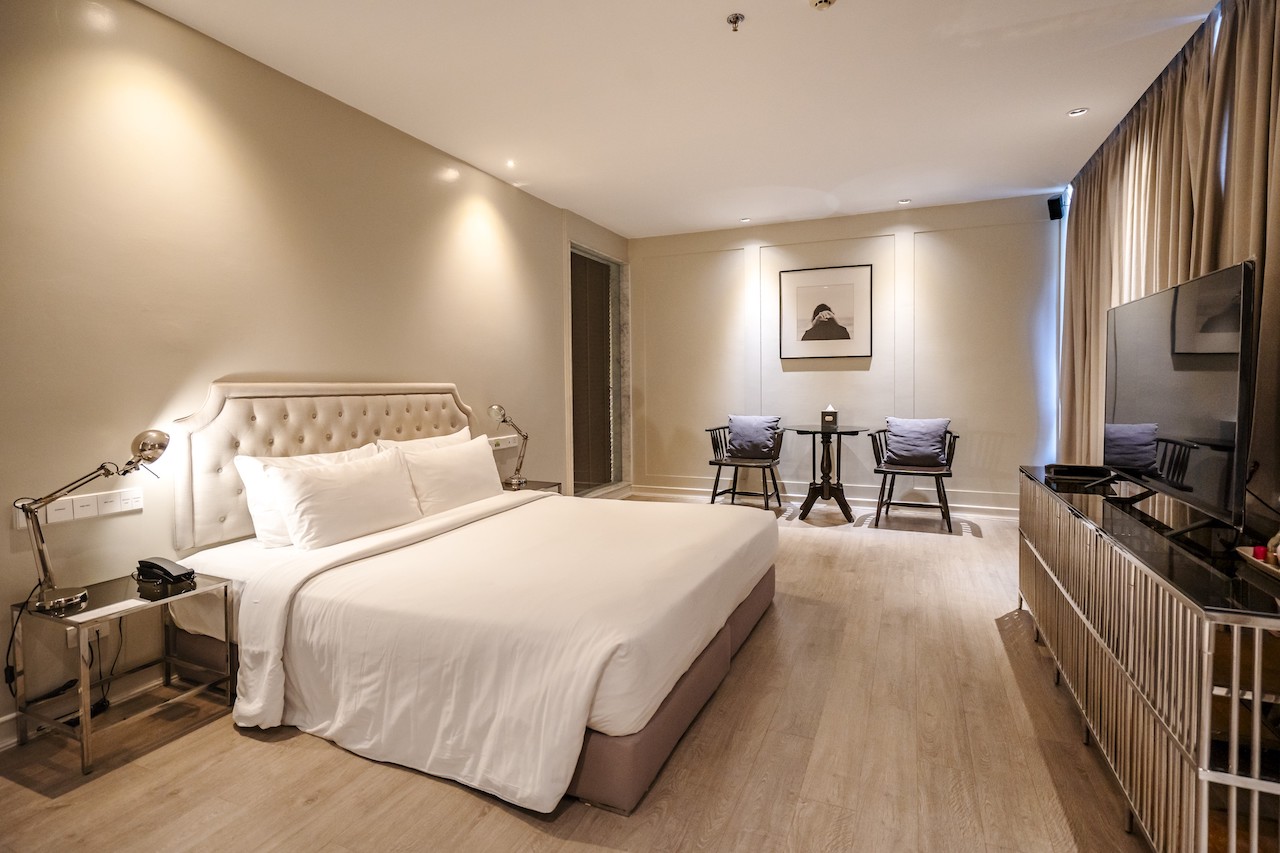 Hotel Once Bangkok (Staycation) 1 Night at Executive Studio Room with 2 Breakfast for 2 People