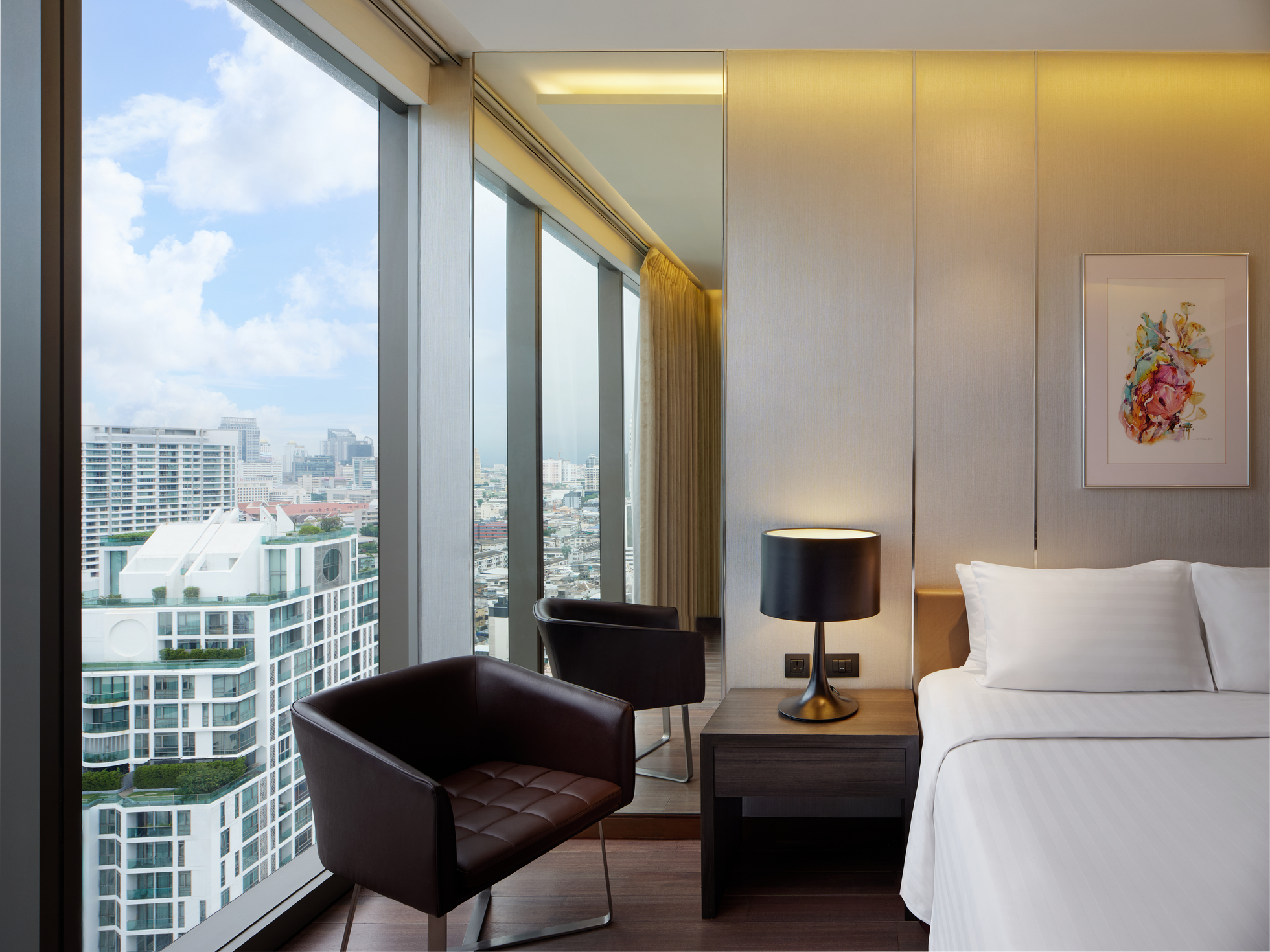 Amara Bangkok Hotel Staycation 1 Night at Club Room for 2 People
