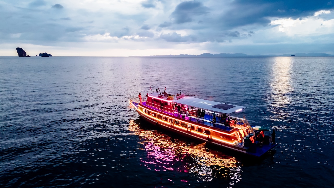 Premium Big Boat Eight Islands Sunset (Krabi) Sunset Party Cruise – 2,599 THB per Person | Come 4 Pay 3 (Adult)