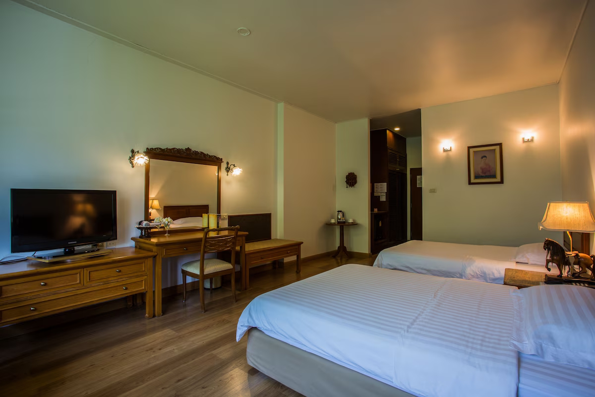 Sailom Hotel Staycation (Hua hin) 1 Night at Sailom Hotel l  Superior Room (1 day booking in advance)