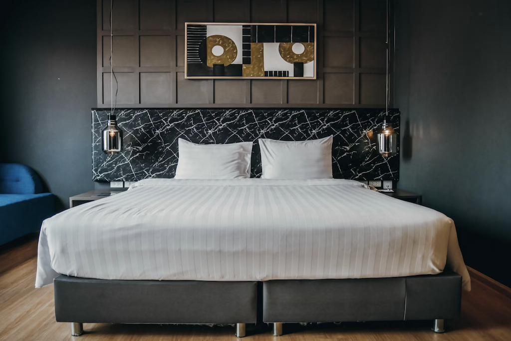 De Prime Rangnam Hotel (Staycation) 1 Night at De Prime l Prime Premier (2 day booking in advance)