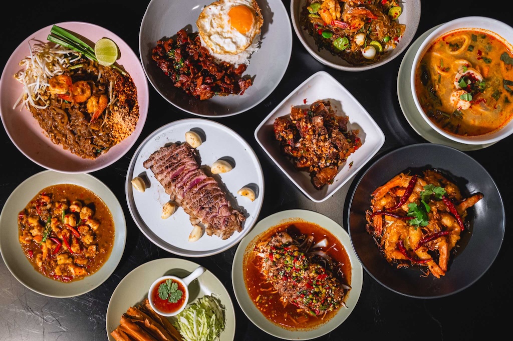 Lan Yai Hong All Day Bar