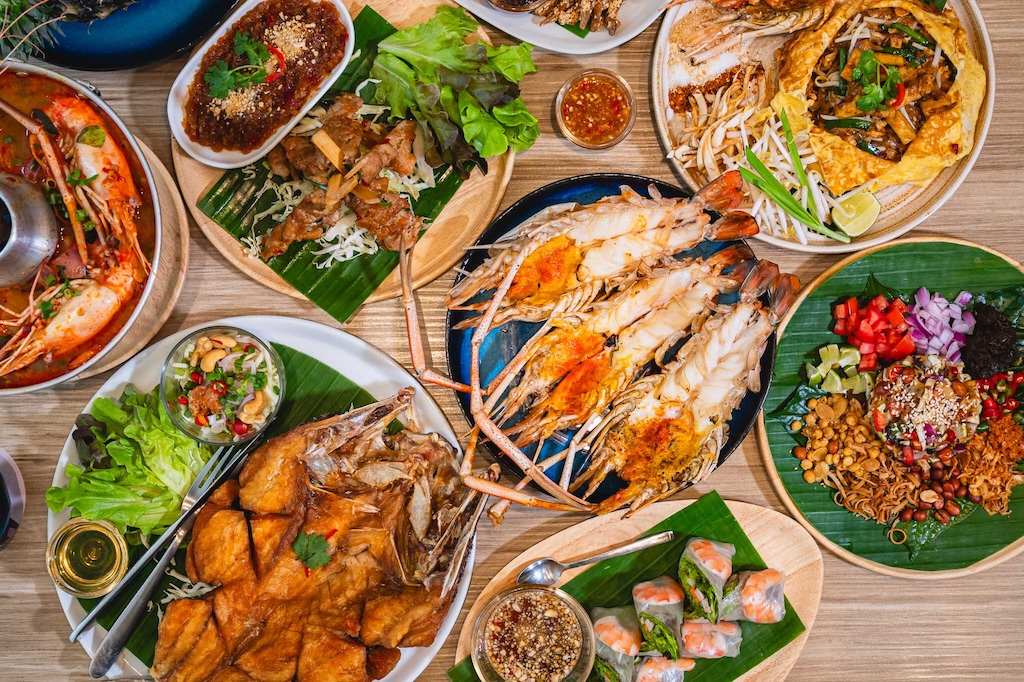 So Asean Cafe & Restaurant - The Street Ratchada 