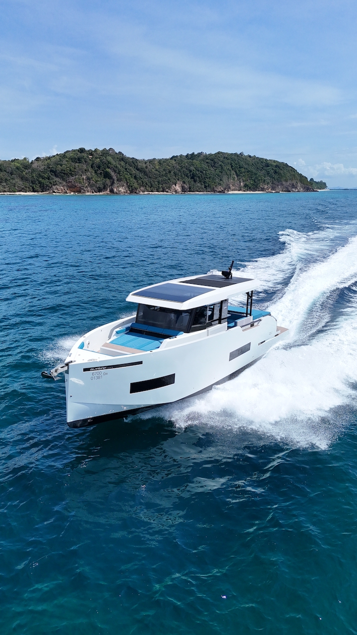 Flow Yacht Club (Phuket)