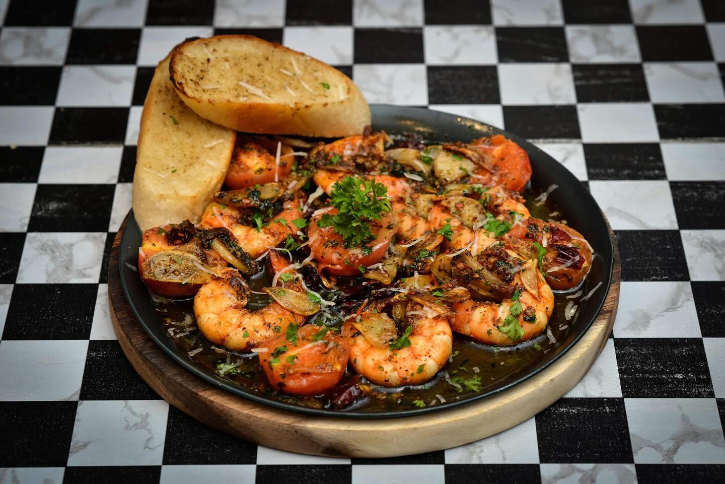 Santacruz Club & Restaurant