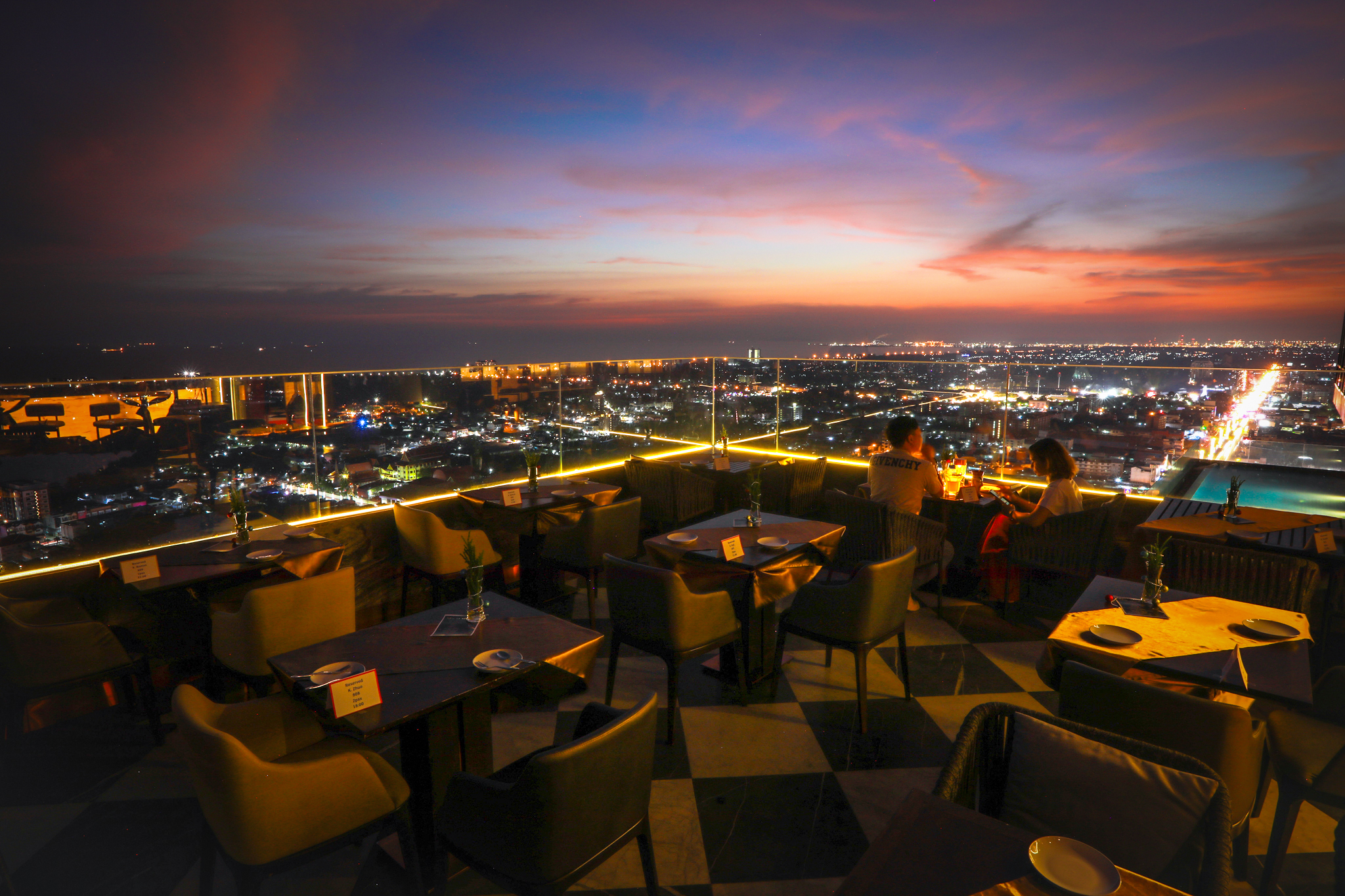Elementi Rooftop Restaurant and Bar (Rayong)