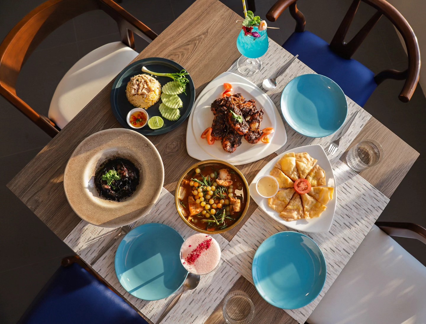 restaurant image