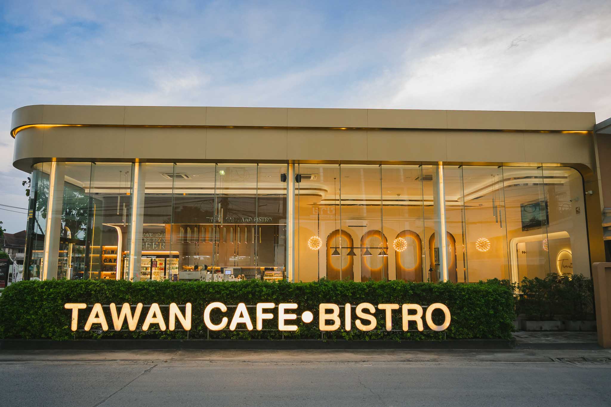 restaurant image