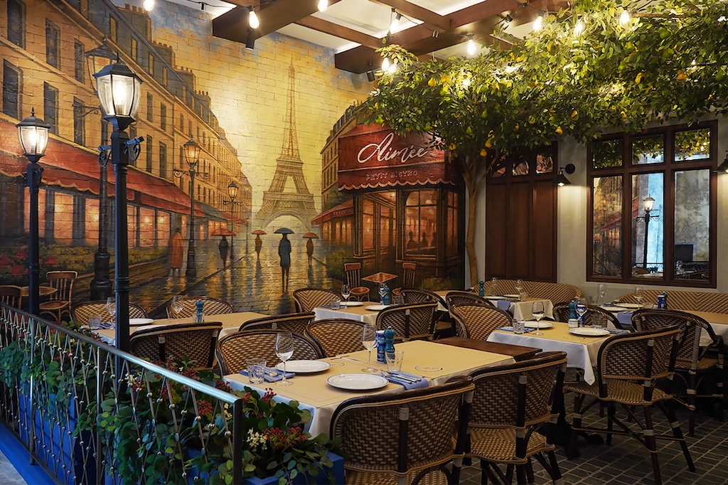 Aimée Petit Bistro