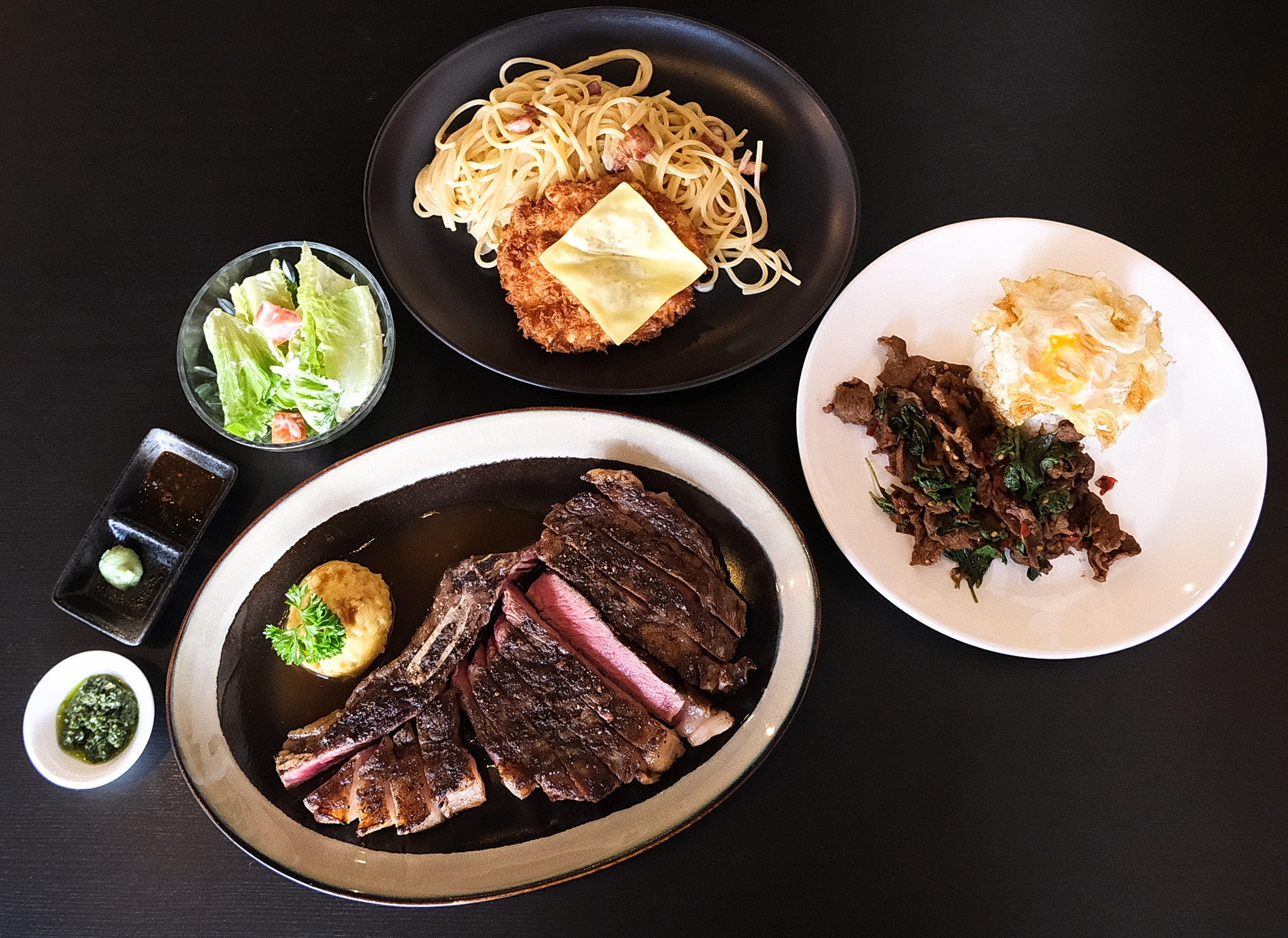restaurant image