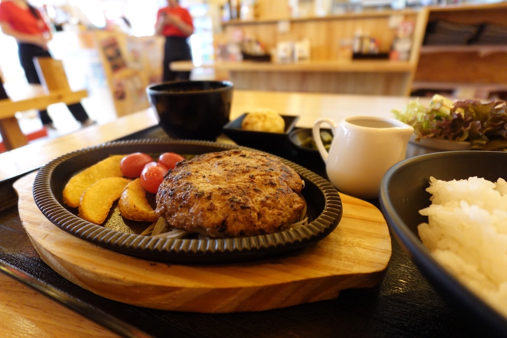 Ebisu Shoten Latphrao