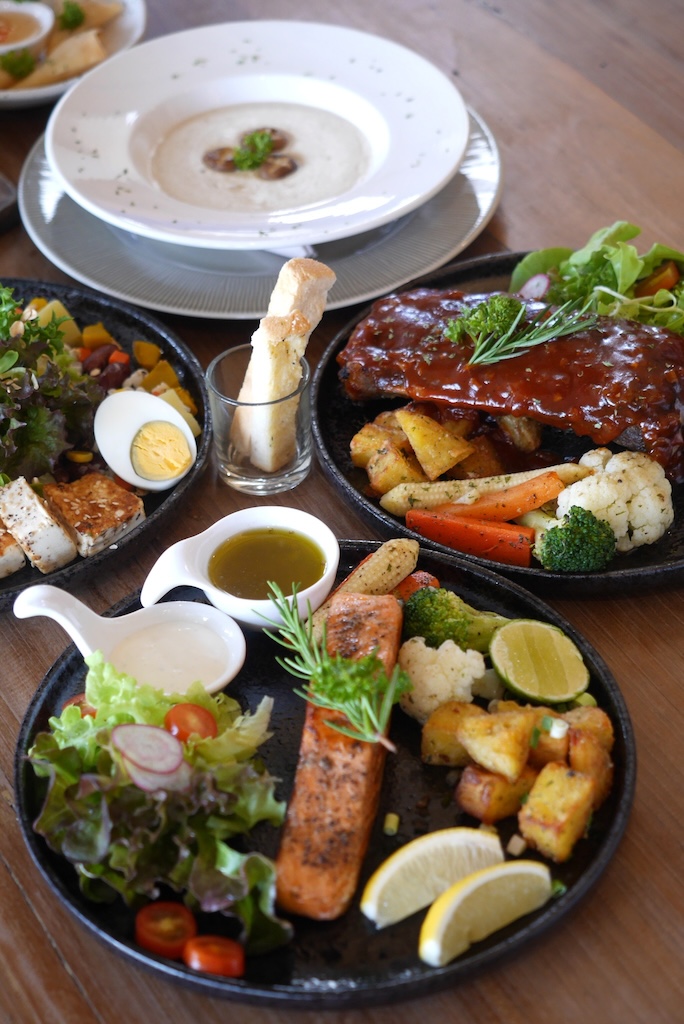 Tid doi Tid din Boutique Cafe & Restaurant (Chiang Rai)